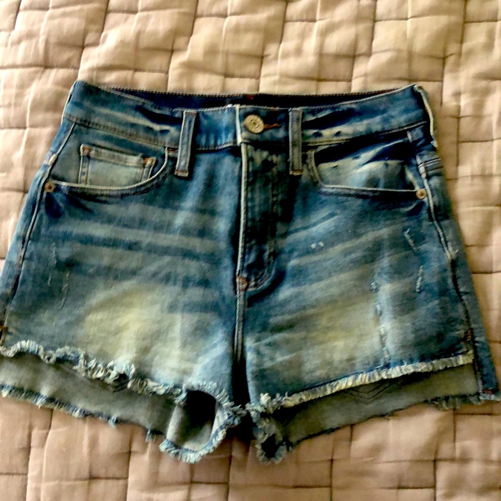 Express Denim Jean Shorts. Size 2)